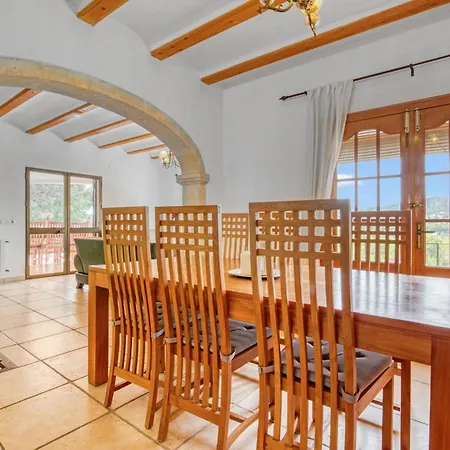 Bosque Villa *